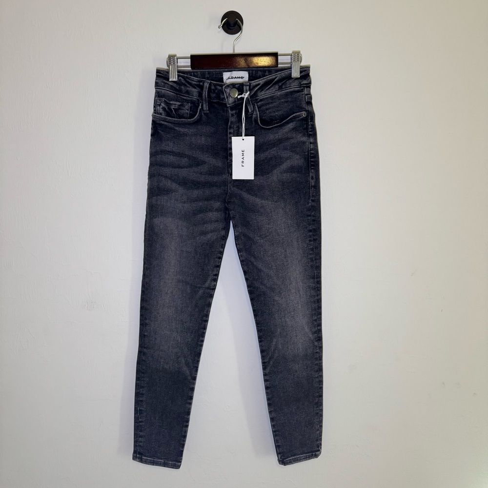 Frame Le One Skinny Jeans in Hughes Wash Gray